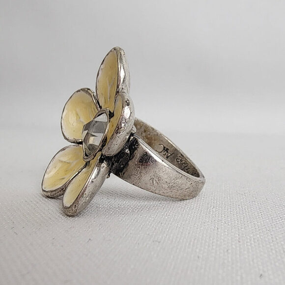 A&C Cream Silver Flower Adjustable Ring - Picture 5 of 7